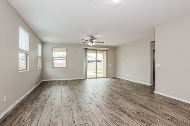 Building Photo - 12631 W Junipero Ct