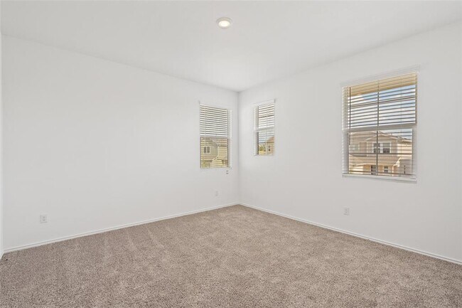 Building Photo - 301 Montauk Loop