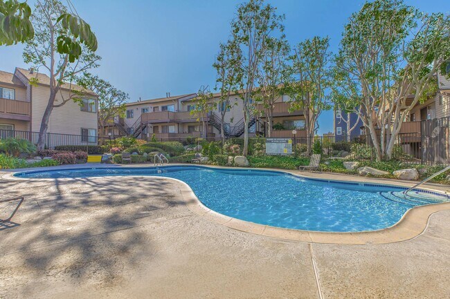 Building Photo - Harbor Pointe Apartments