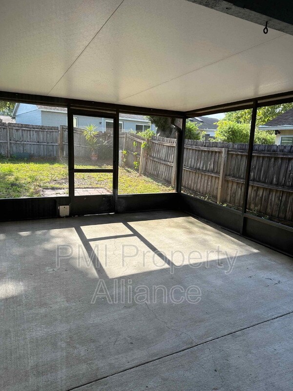 Building Photo - 1089 Covington St
