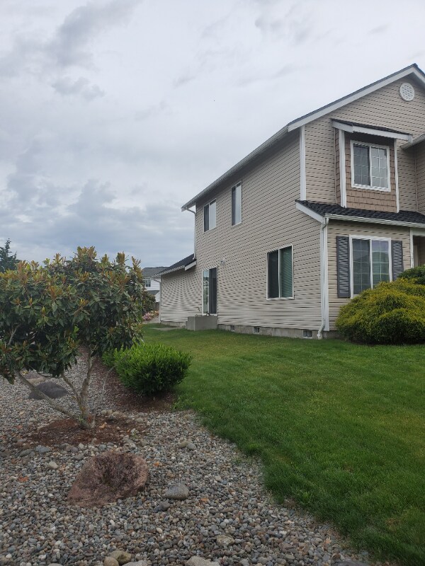 Building Photo - 17602 108th St Ct E