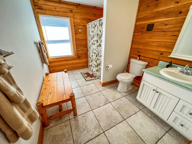 Building Photo - 169 Dream Mountain Rd