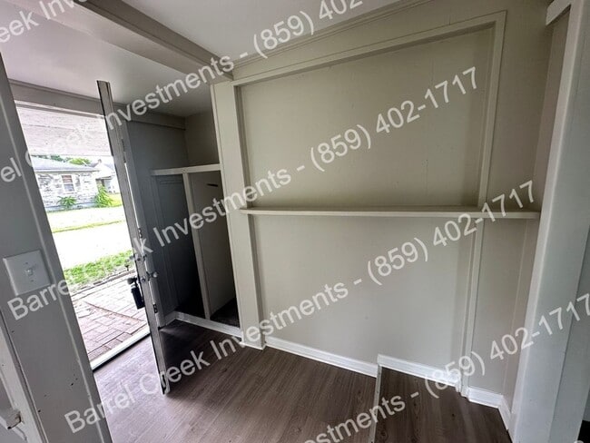 Building Photo - Spacious 3-Bedroom, 1-Bath Home with Newly...