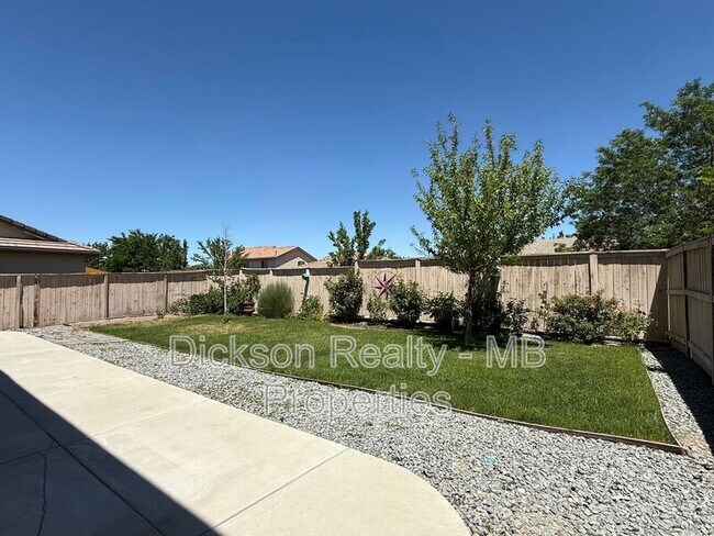 Building Photo - 10760 Ridgebrook Dr