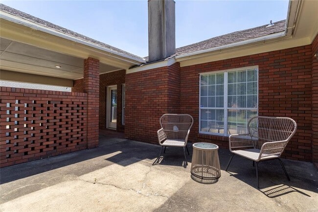 Building Photo - 1855 Brookstone Dr