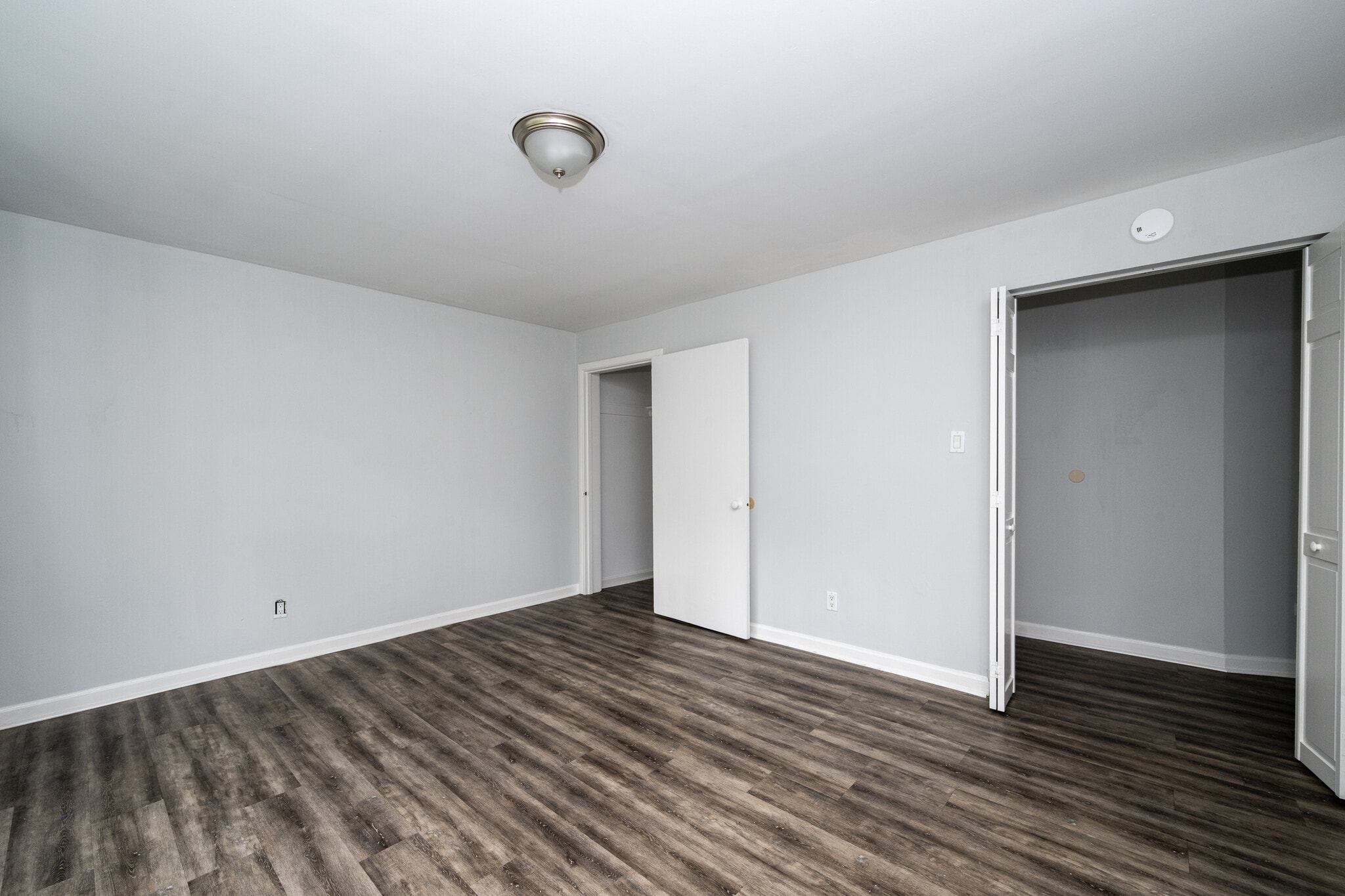 Building Photo - 1737 9th Ave