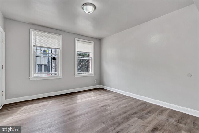 Building Photo - 2012 Rosedale St NE