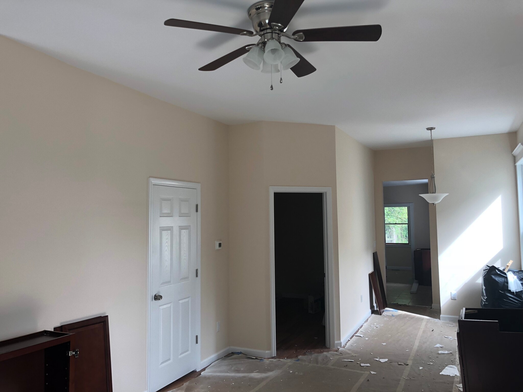 Living/Dining Room Area - 64 E Church St