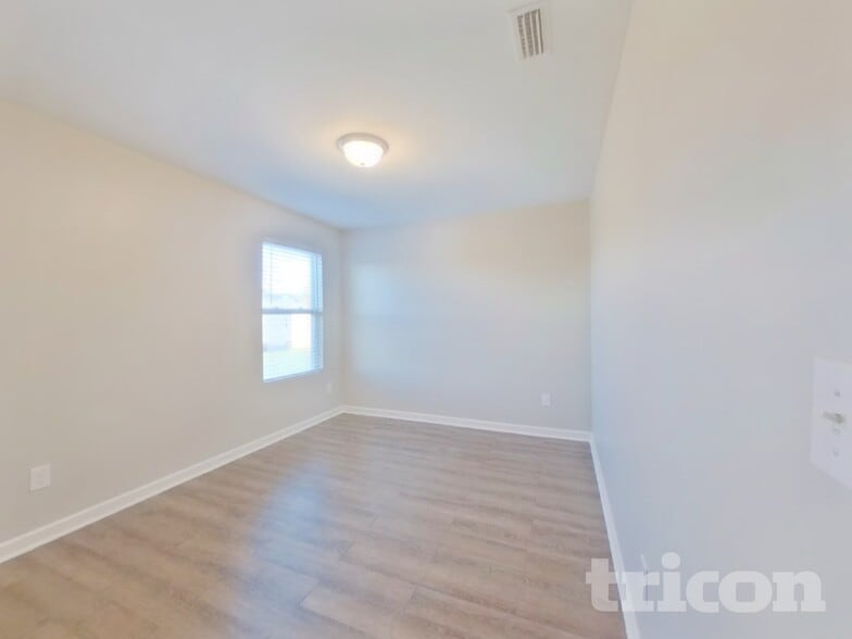 Building Photo - 3313 Pikes Peak Dr