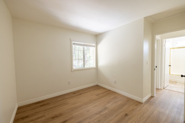 Building Photo - 3776 Portland Ct