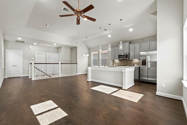 Building Photo - 1916 Huntly Chase Dr