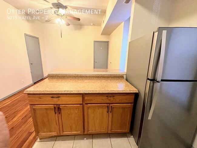 Building Photo - 2BR/1BA Sun-drenched West Philly Apt with ...