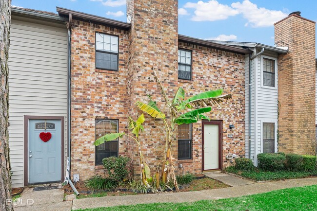 Building Photo - Check Out this 3 bed 2.5 bath in Benton