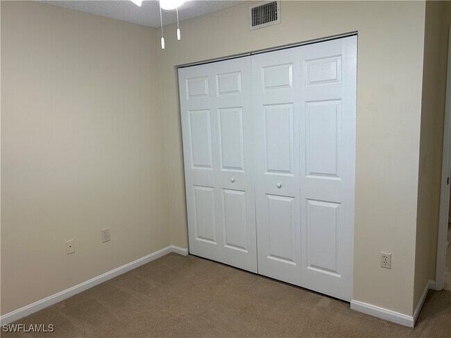 Building Photo - 1210 Wildwood Lakes Blvd