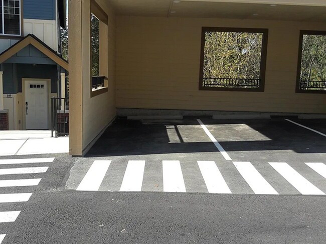 Building Photo - 2 bed/1 bath in Southeast Redmond