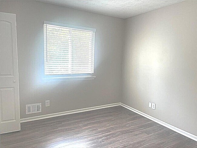 Building Photo - 3205 Brownlee Way