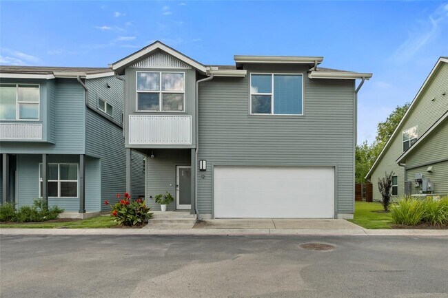 Building Photo - 301 W Stassney Ln