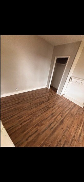 Building Photo - 108 Hayes St