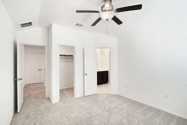 Building Photo - 15200 Spruce Frost Cv
