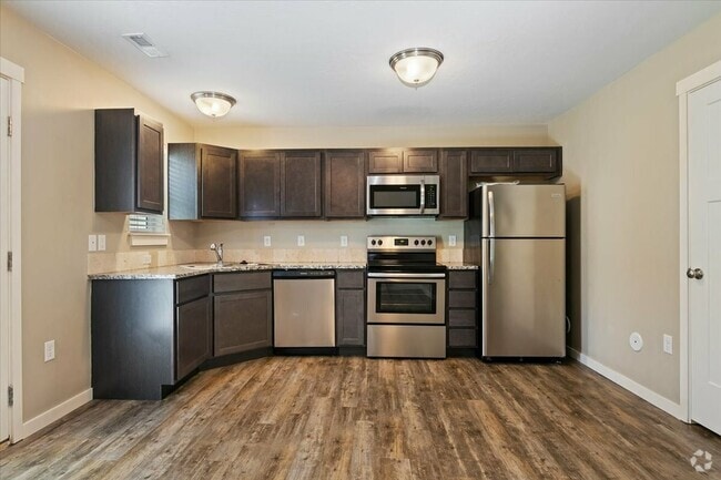 Building Photo - Timbercreek Townhomes