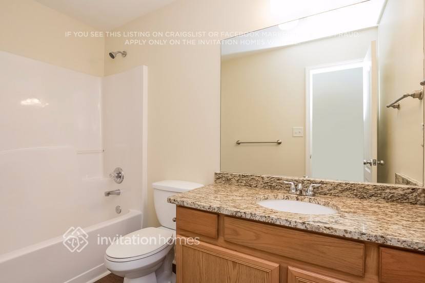 Building Photo - 2652 Sedgeview Ln NE