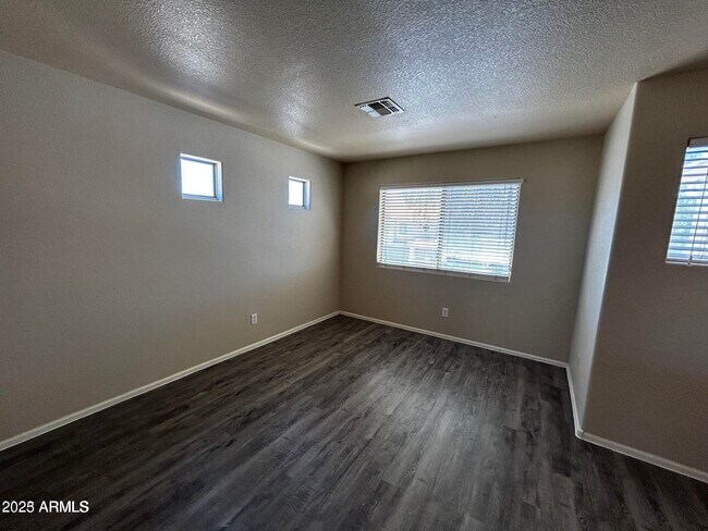 Building Photo - 16712 W Belleview St