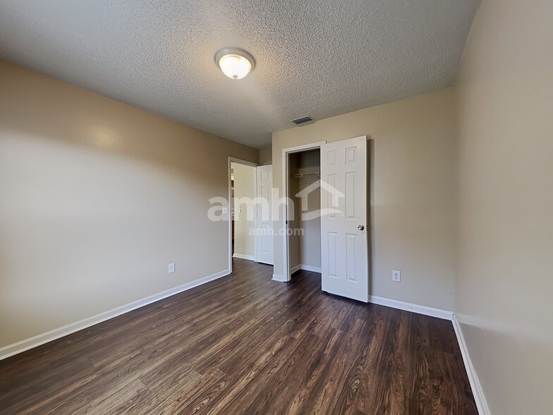 Building Photo - 2949 Biloxi Trl