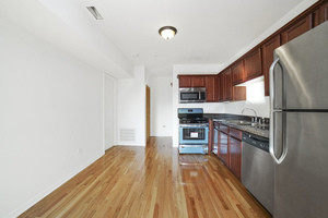 Building Photo - 13912 Central Park Ave