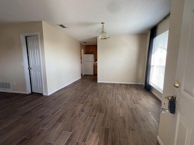 Building Photo - 5427 Ricci St