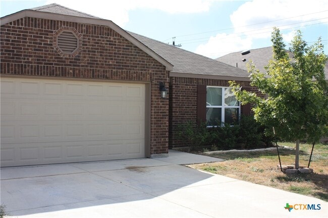 Building Photo - 233 Mossberg Wy