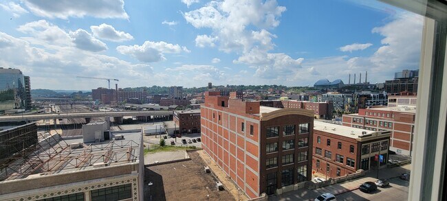 Building Photo - 2107 Grand Blvd
