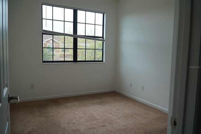 Building Photo - 1712 Portofino Meadows Blvd