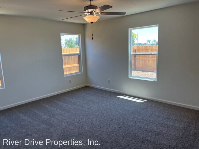 Building Photo - 4 br, 3 bath House - 288 Grand Canyon