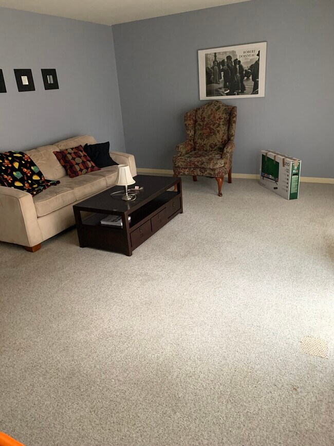 Building Photo - 603 G St SW