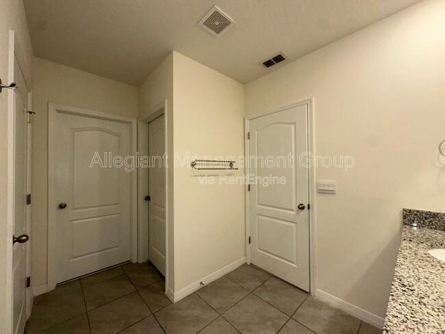 Building Photo - 1554 Oak Reserve Dr