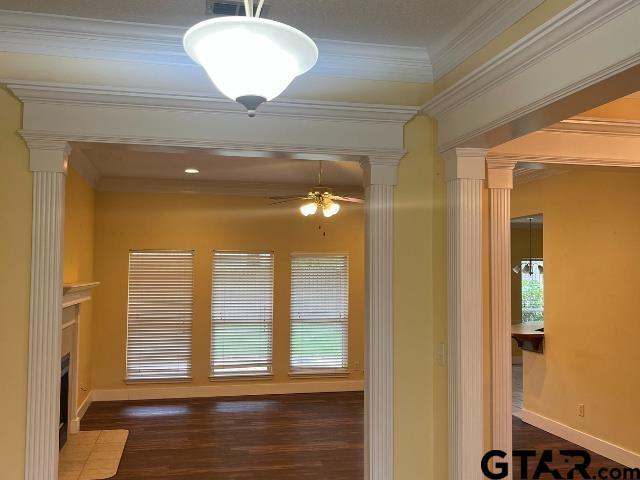 Building Photo - 1208 River Bend Dr