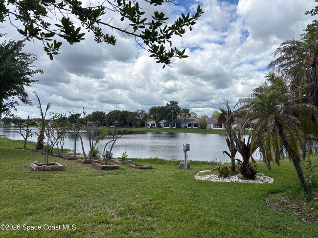 Building Photo - 1192 White Oak Cir