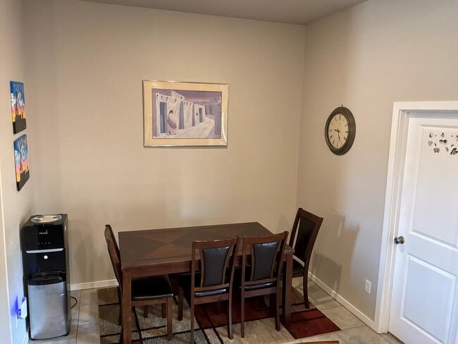 Building Photo - 1303 Terra Cotta St