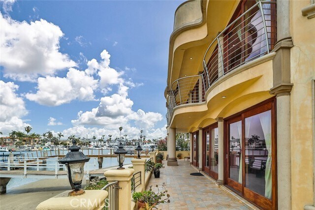 Building Photo - 5455 E Sorrento Dr