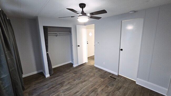 Building Photo - 77 3rd St