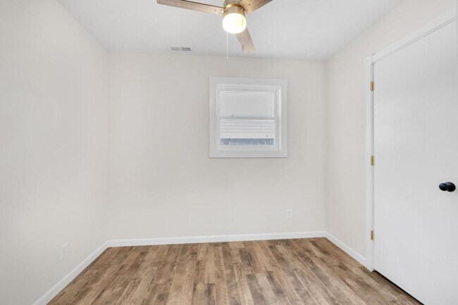 Building Photo - 4109 Weaver Ave