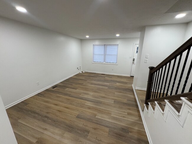 Building Photo - 1286 Stonegate Rd