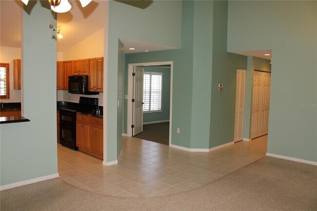 Building Photo - 1702 Fairway Trce