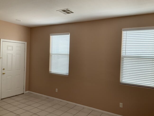 Building Photo - 8510 Sonnet Ct