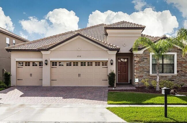 Building Photo - 2718 Atherton Dr