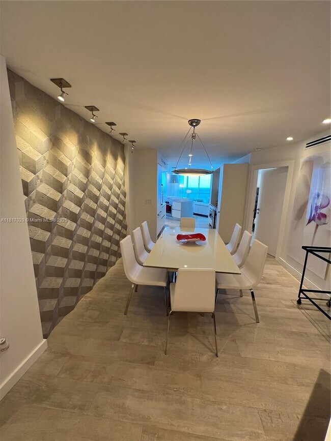 Building Photo - 6301 Collins Ave