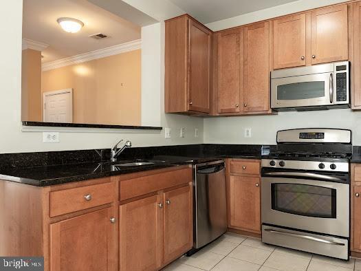 Building Photo - 4850 Eisenhower Ave