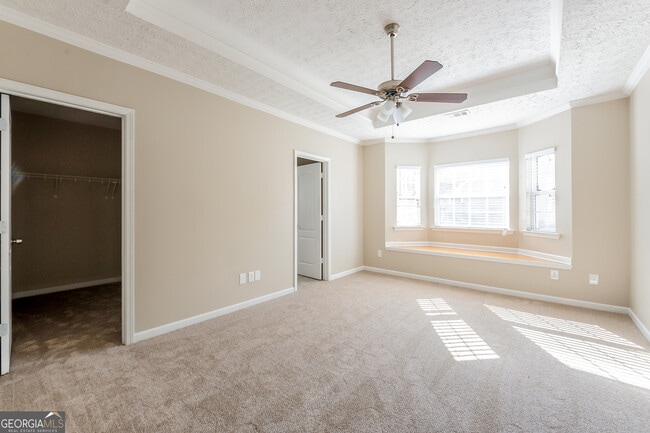 Building Photo - 5345 Yellow Pine Dr
