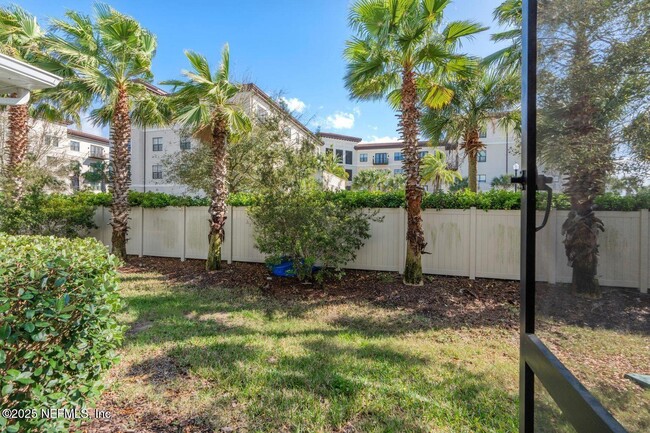 Building Photo - 12692 Josslyn Ln