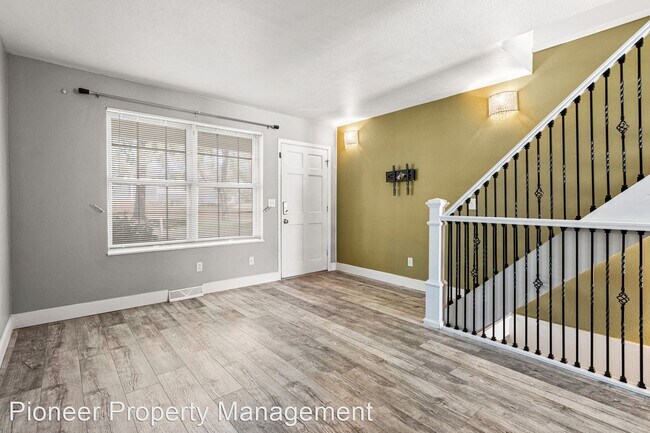 Building Photo - 2 br, 2.5 bath House - 8901 Field St. #76